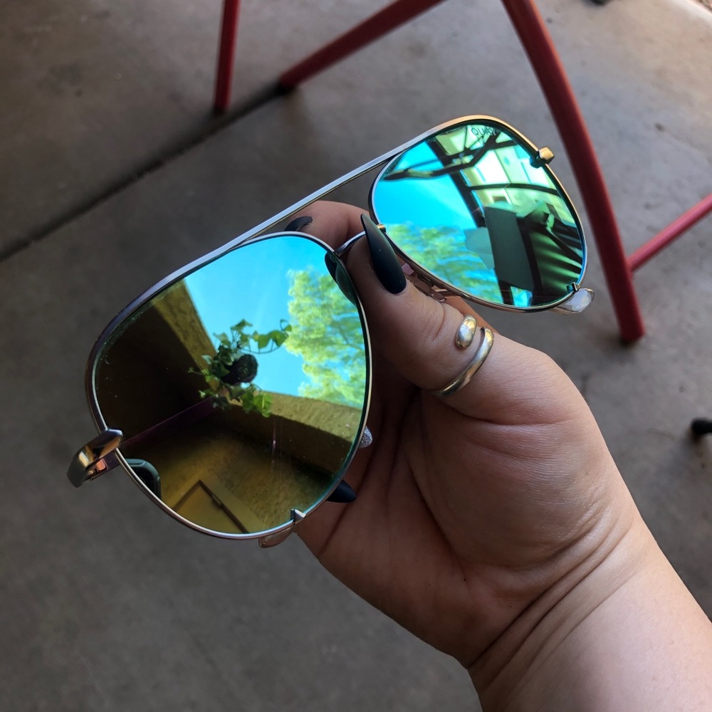 Quay Australia High Key Blue & Silver Shades